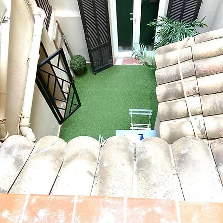 Aaa Apartment